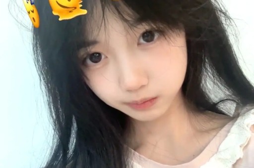 曝4瓜！湖南台女主持爱买高仿、体重反弹、怀四胎沈腾令人意外